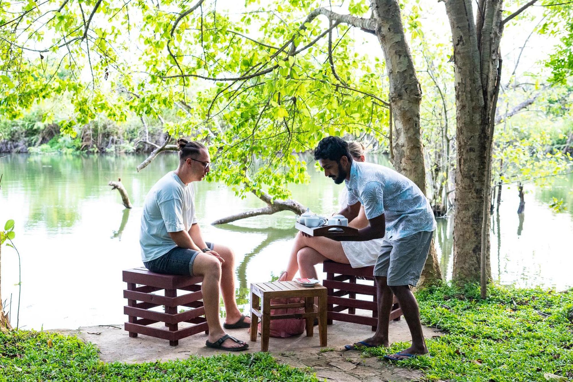 River Paradise Safari House With Cooking Class 达瓦拉维 外观 照片